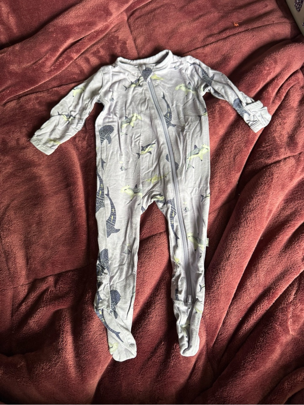Kyte baby Taro Shark Sleeper